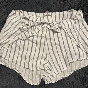 Light weight skort